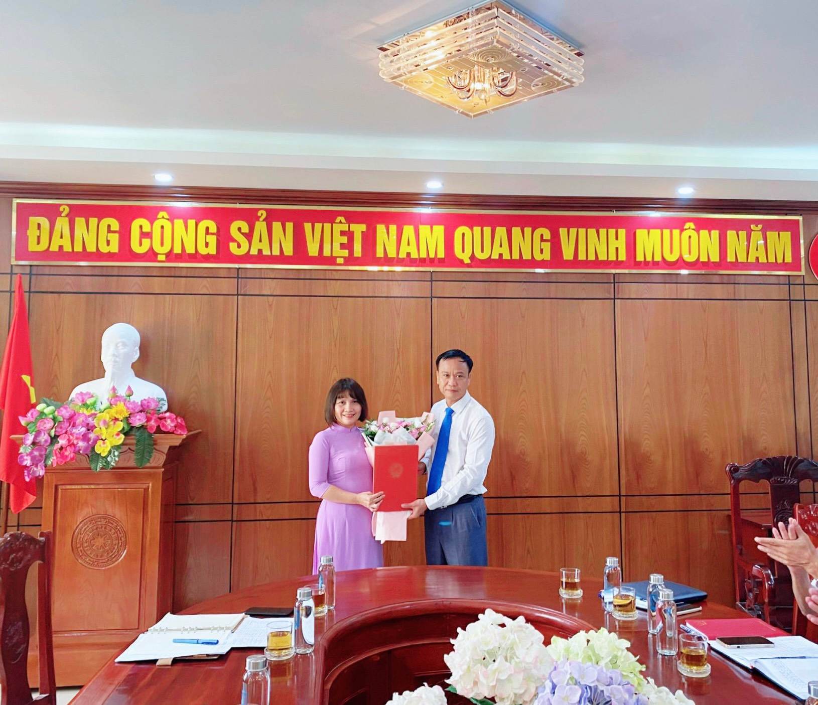 Hội nghị công bố Quyết định bổ nhiệm lại Trưởng khoa Quản lý nhà nước Trường Cán bộ quản lý giao thông vận tải