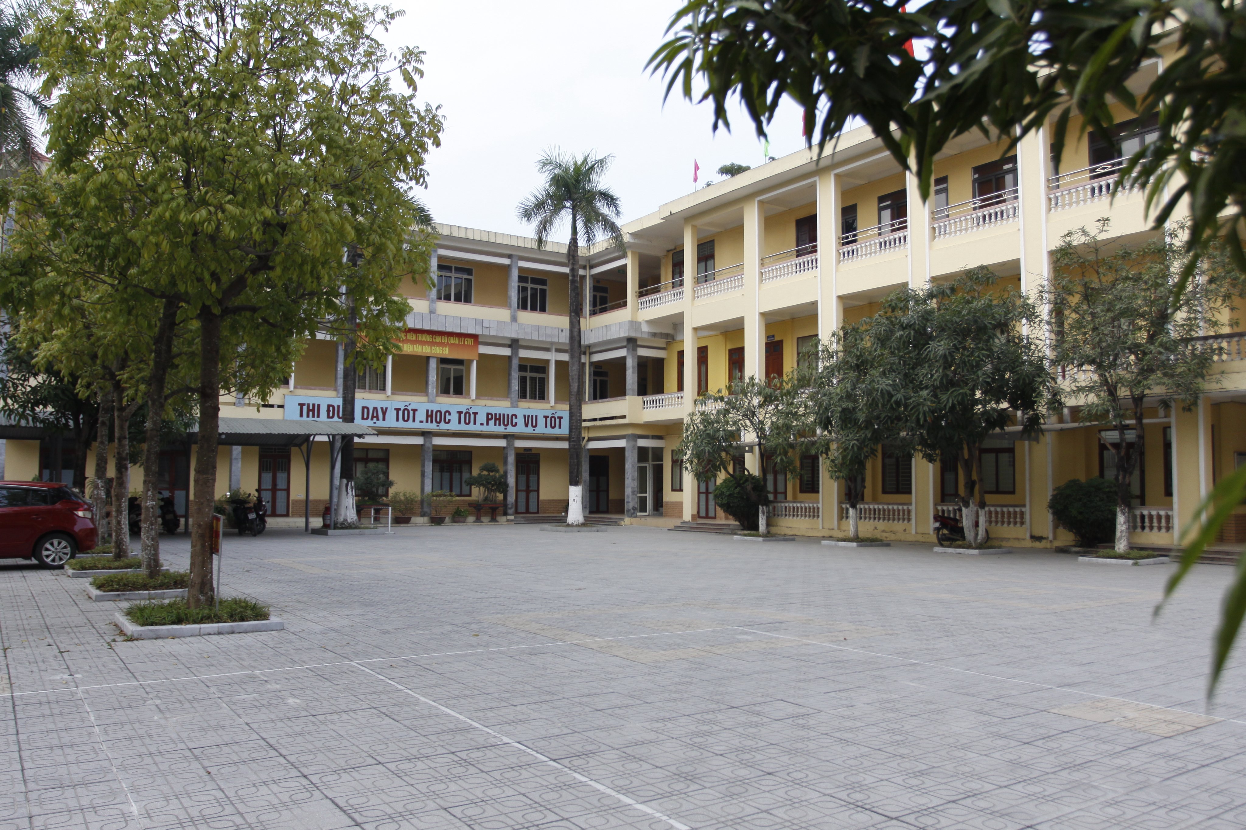 Thông báo đấu giá Quyền thuê phòng học