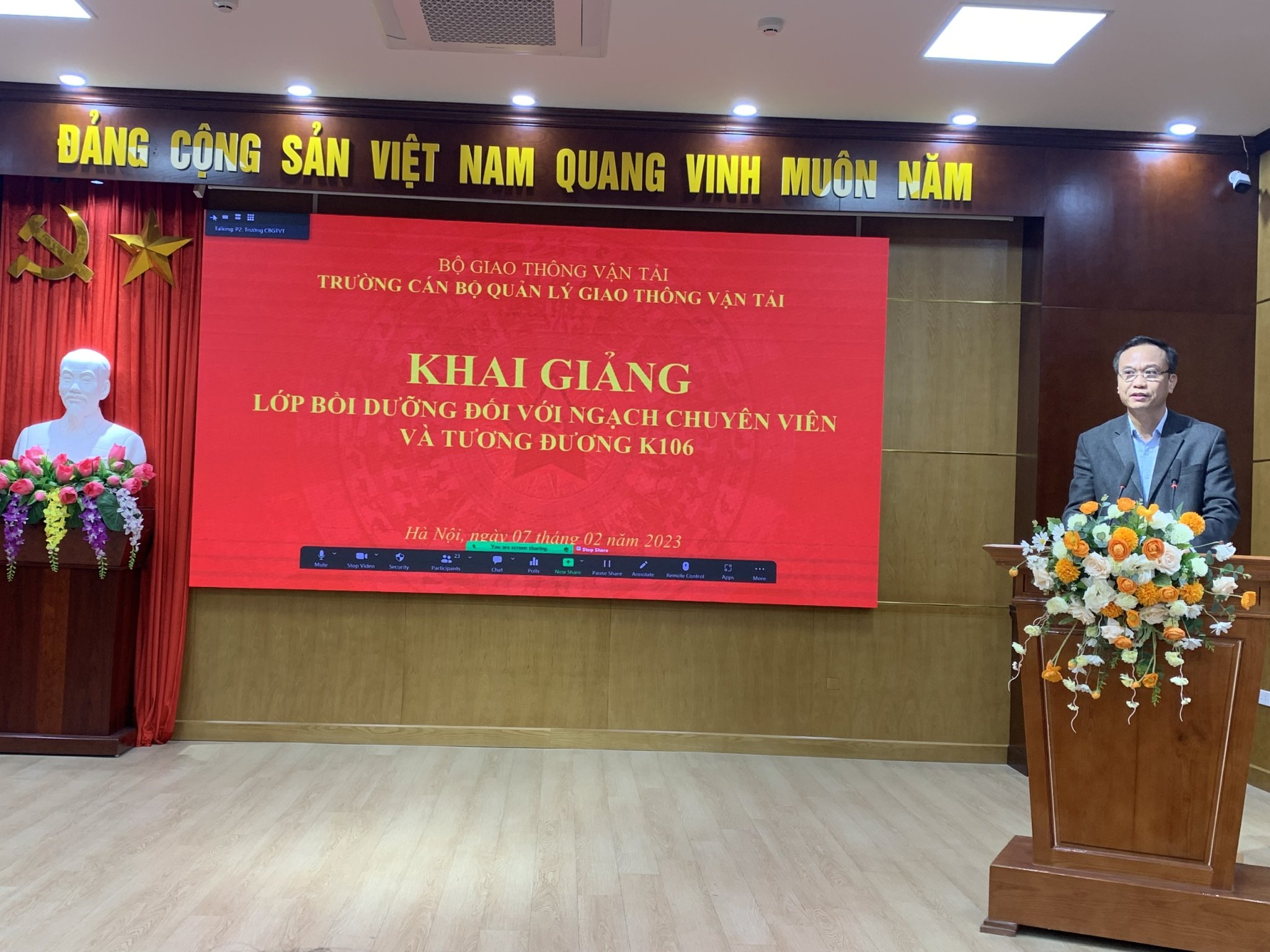 Khai giảng lớp Bồi dưỡng đối với ngạch chuyên viên và tương đương K106