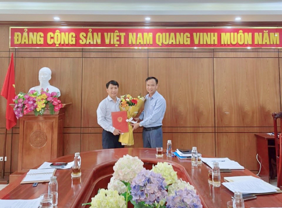 Hội nghị công bố Quyết định bổ nhiệm Trưởng phòng Phòng Đào tạo & KHQL Trường Cán bộ quản lý giao thông vận tải