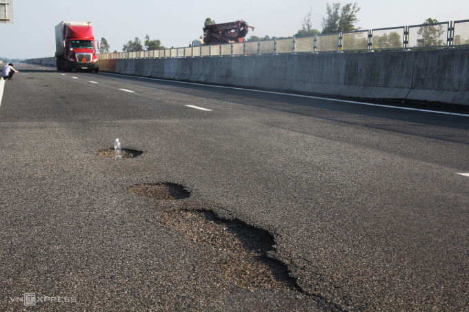 Tranh cãi về kết quả giám định chất lượng cao tốc Đà Nẵng - Quảng Ngãi