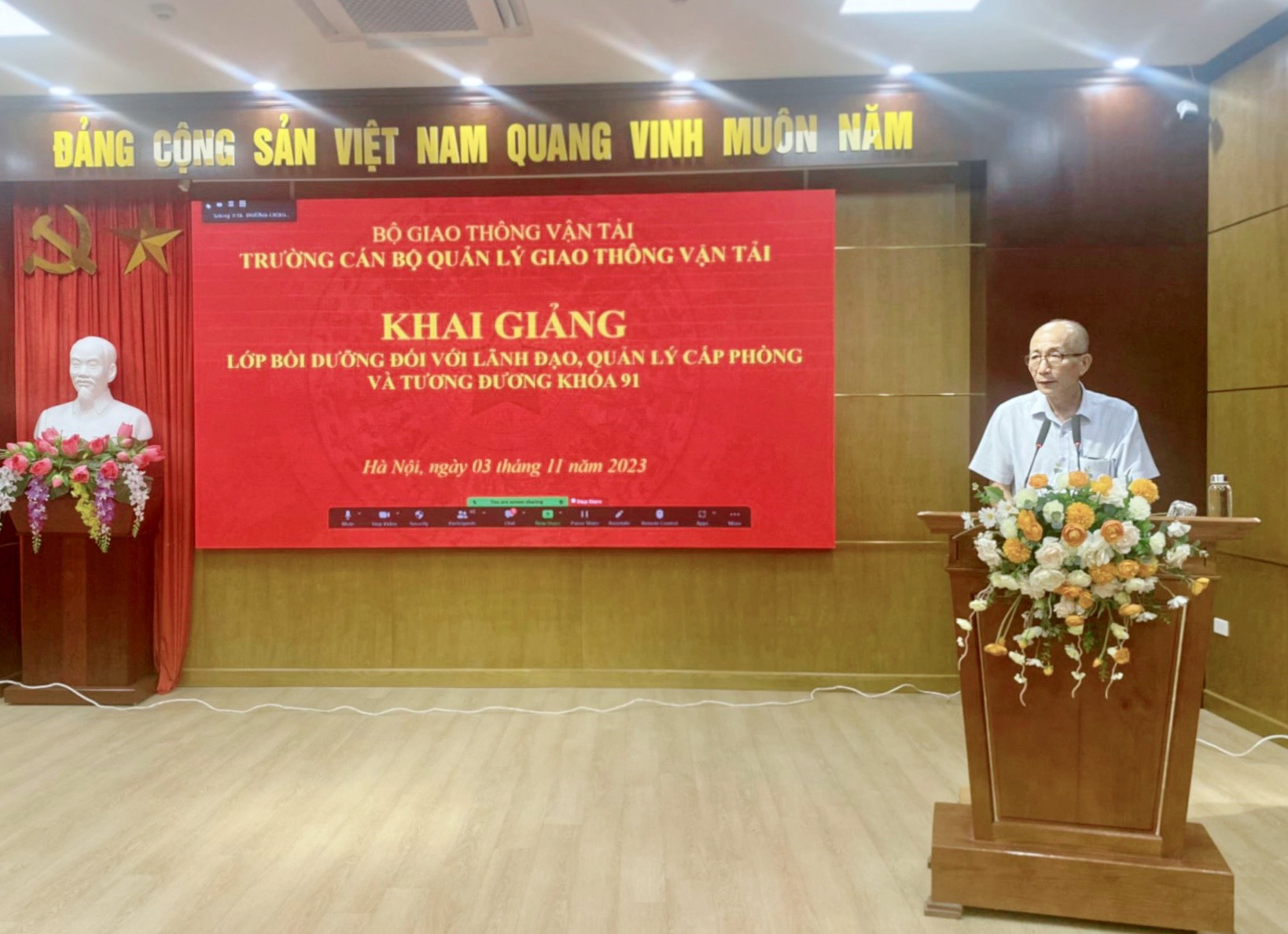 Khai giảng lớp Bồi dưỡng đối với lãnh đạo, quản lý cấp phòng và tương đương Khóa 91