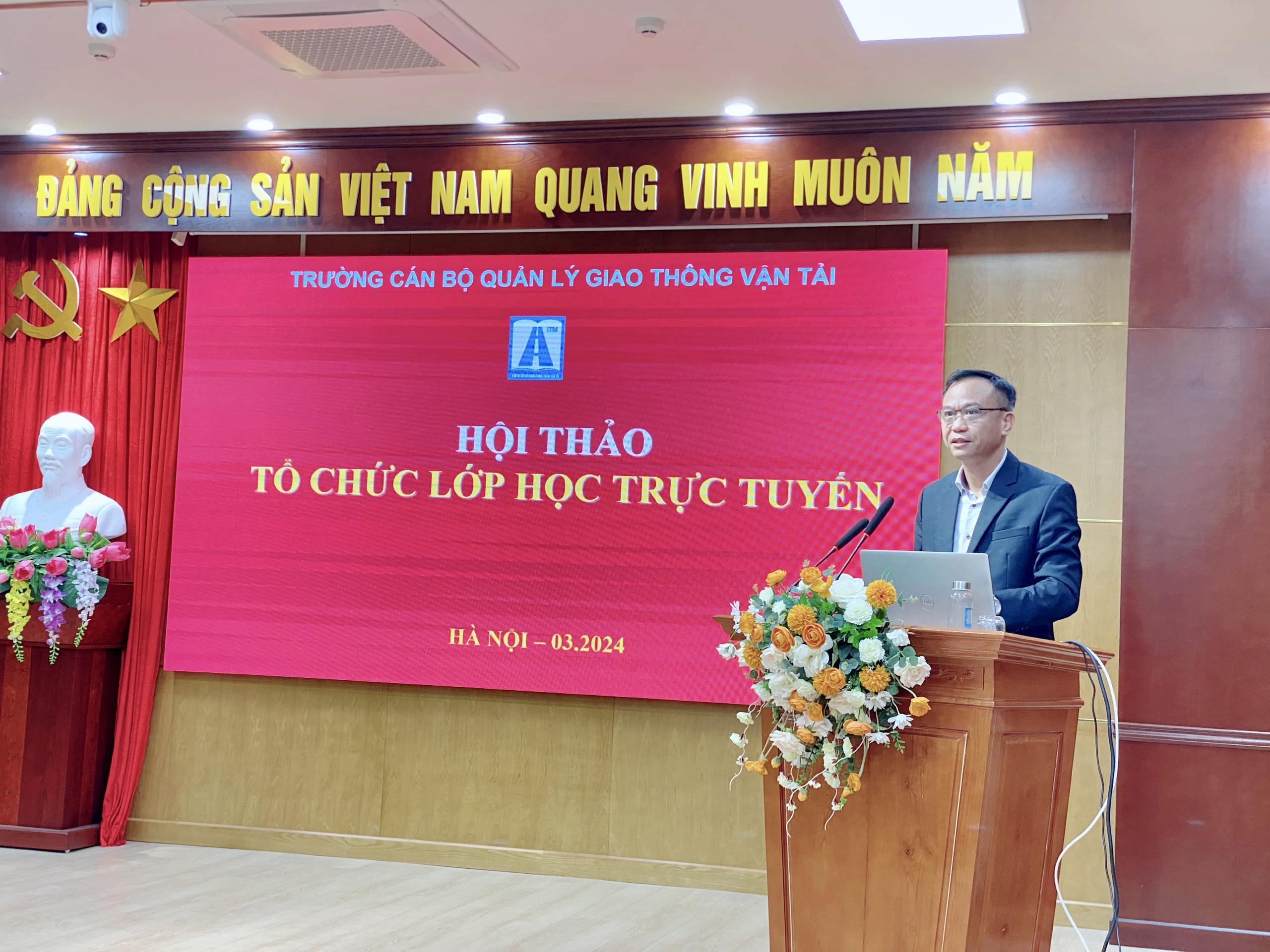 Hội thảo tổ chức lớp học trực tuyến