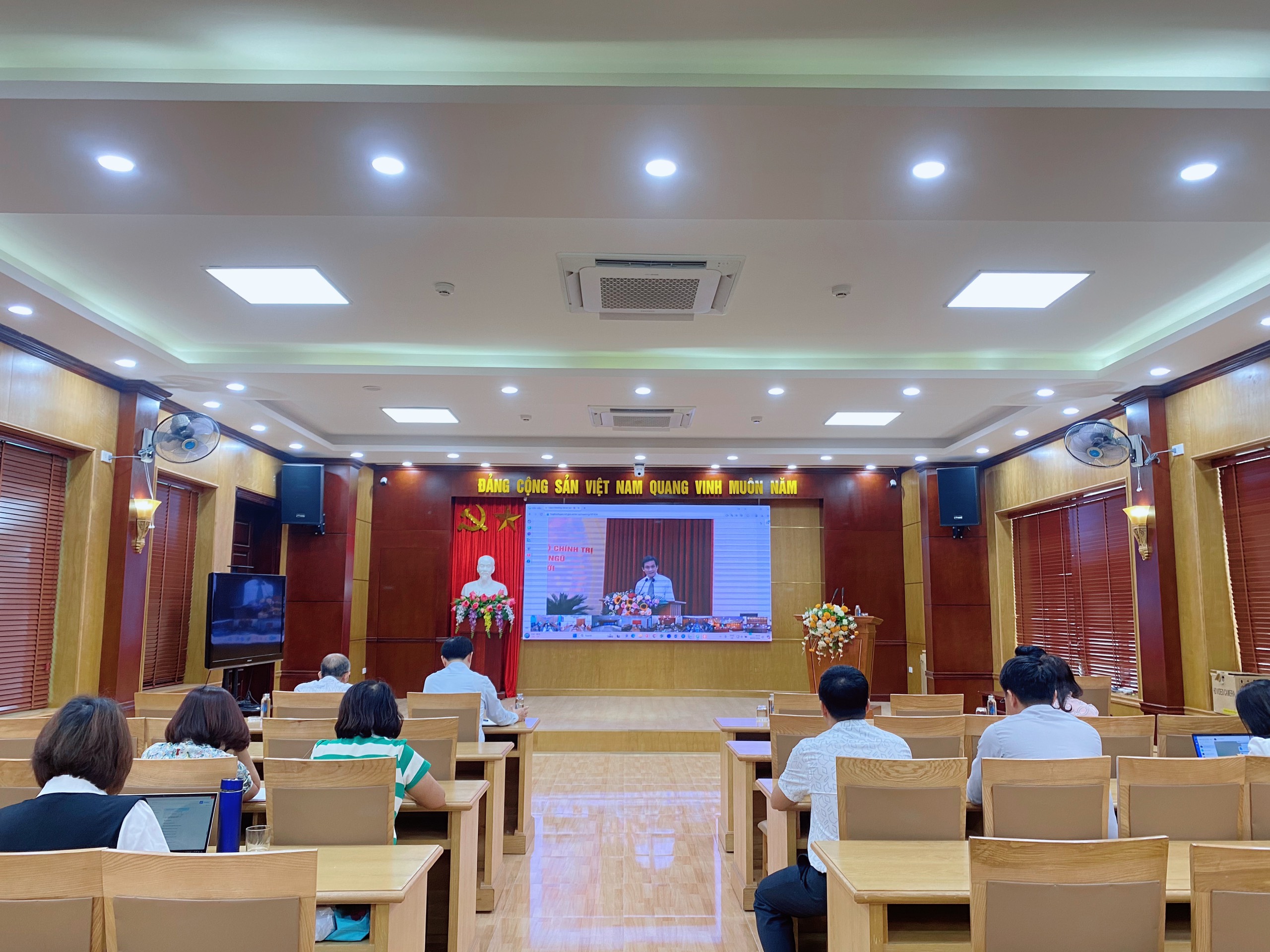 Trường Cán bộ quản lý giao thông vận tải tham dự trực tuyến Hội nghị quán triệt và triển khai thực hiện Nghị quyết số 41-NQ/TW của Bộ Chính trị