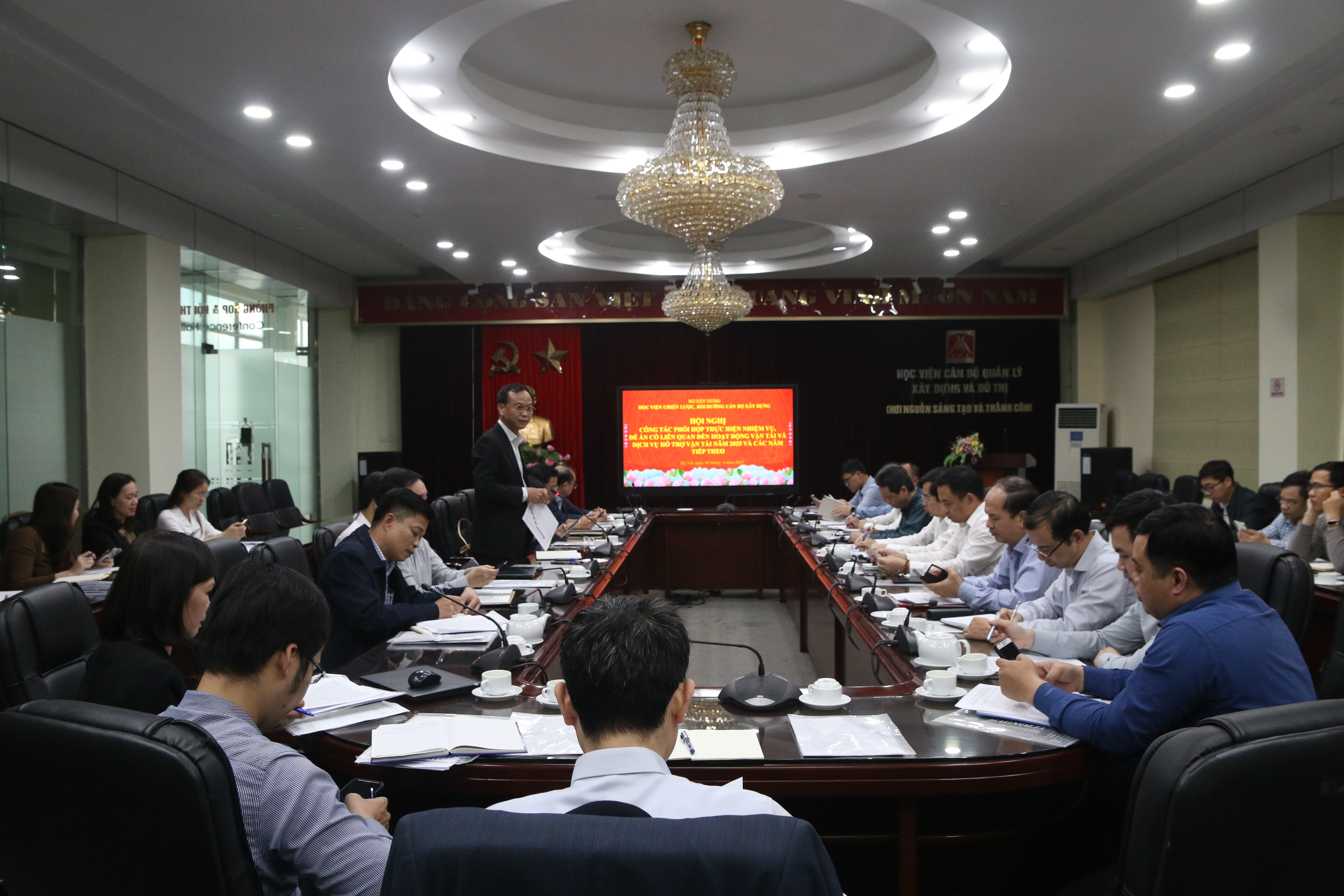 Hội nghị công tác phối hợp thực hiện nhiệm vụ, đề án có liên quan đến hoạt động vận tải và dịch vụ hỗ trợ vận tải năm 2025 và các năm tiếp theo