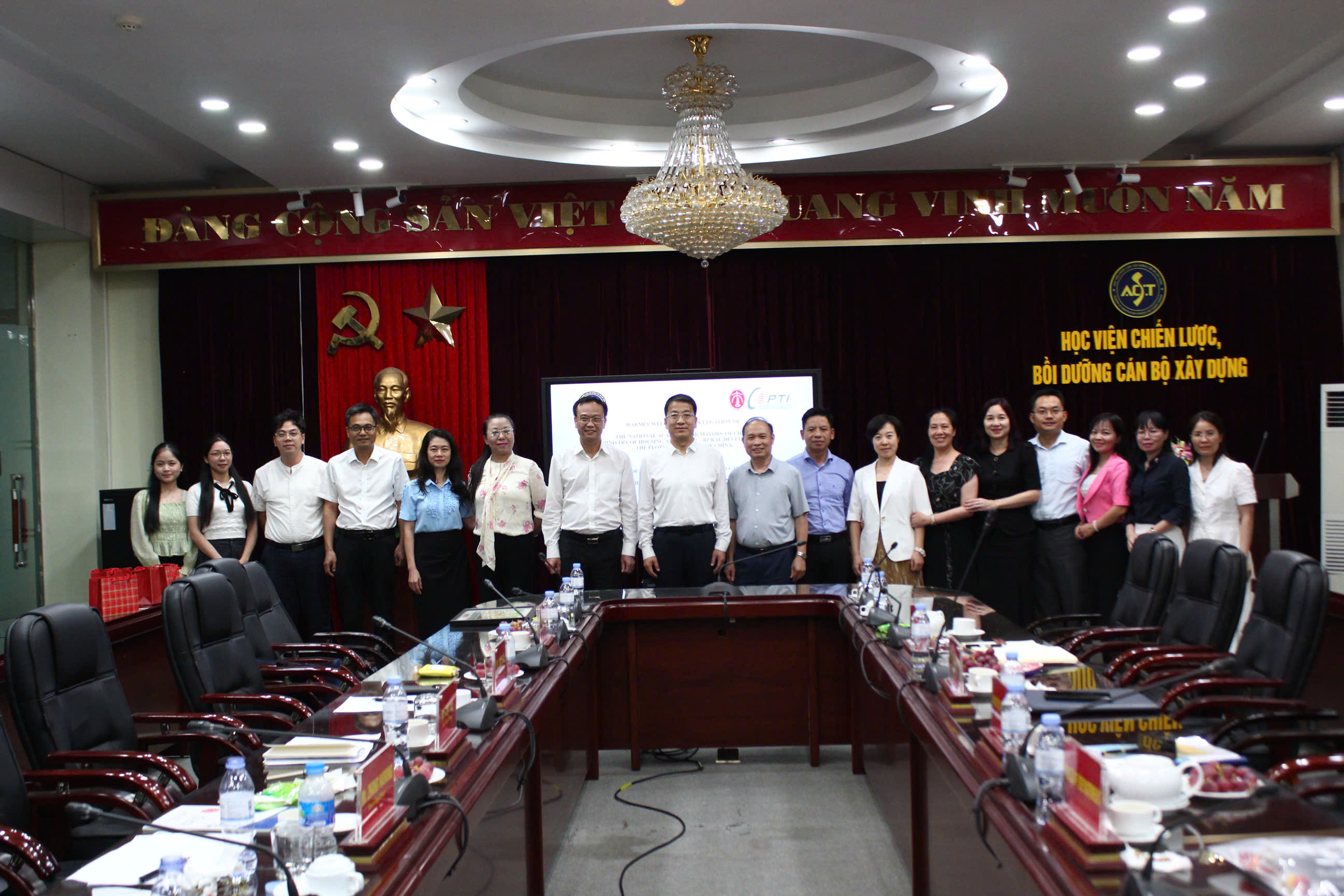 ACST tiếp và làm việc với Học viện Đào tạo thị trưởng quốc gia Trung Quốc