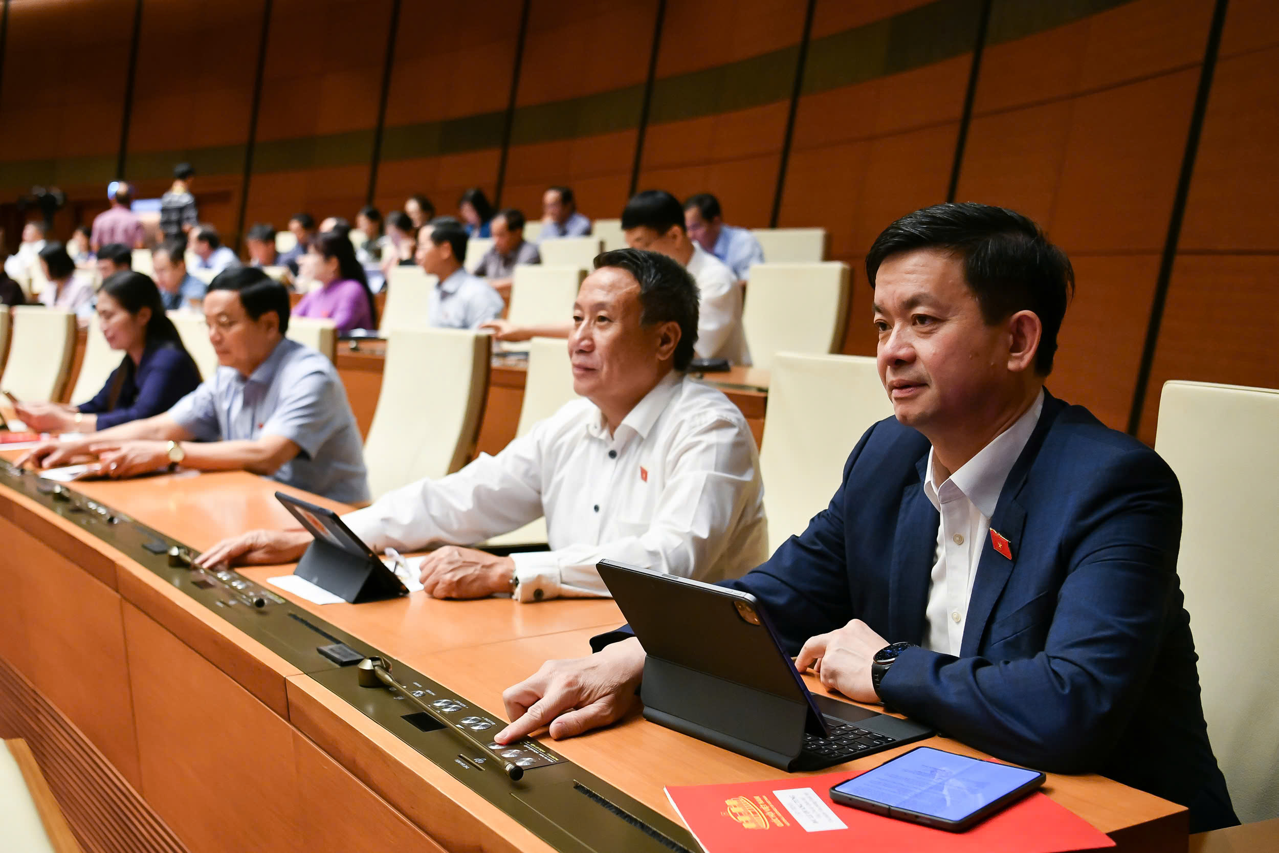 Bỏ thi nâng ngạch công chức từ 1/7, đánh giá cán bộ theo vị trí việc làm từ tháng 1/2026