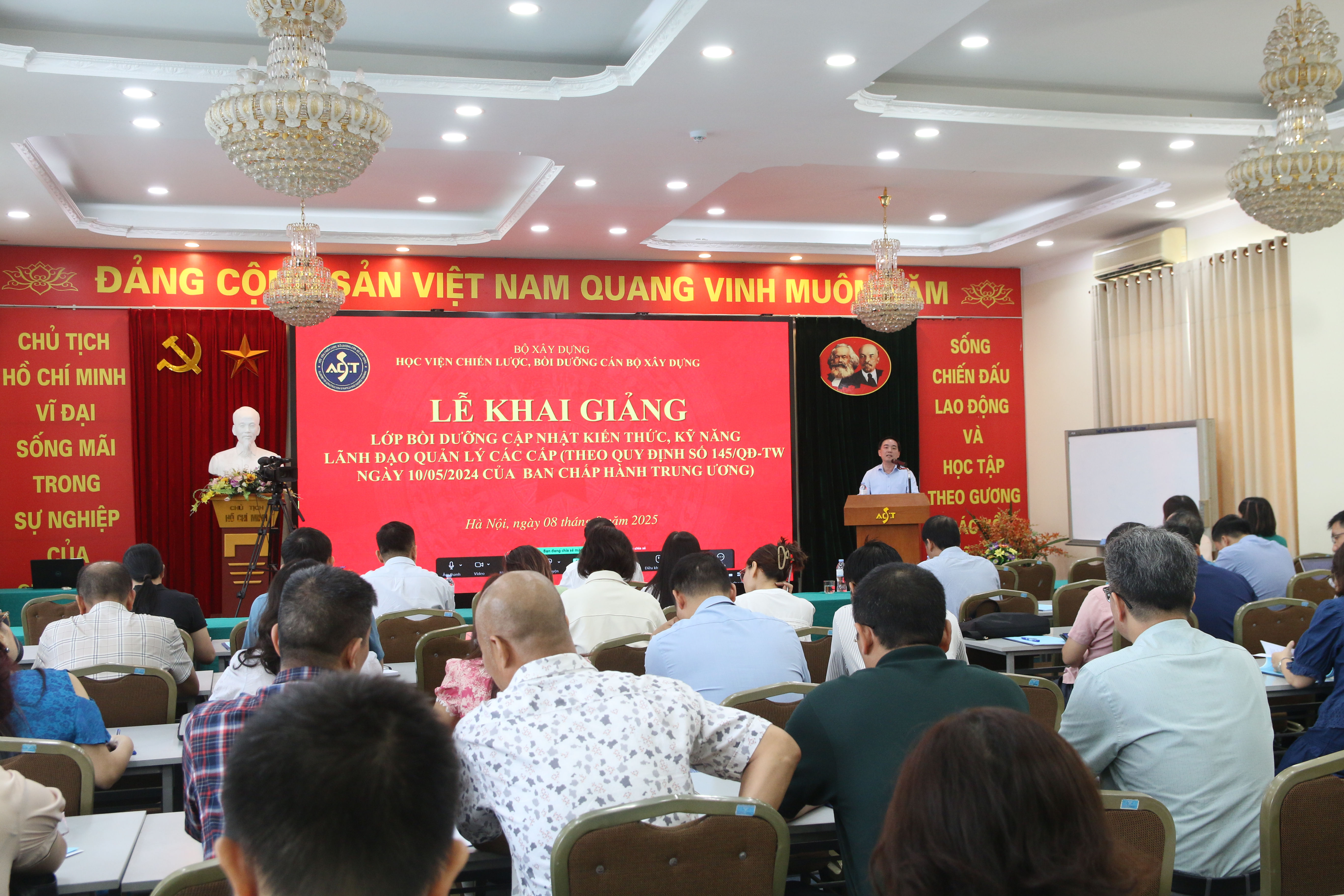 Bồi dưỡng cập nhật kiến thức, kỹ năng lãnh đạo các cấp theo Quyết định số 145/QĐ-TW của Ban Chấp hành Trung ương Đảng